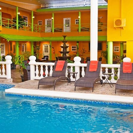 Beverly'S Oasis Suites Скарборо Екстер'єр фото